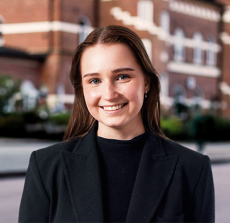 Elin - Young Creative